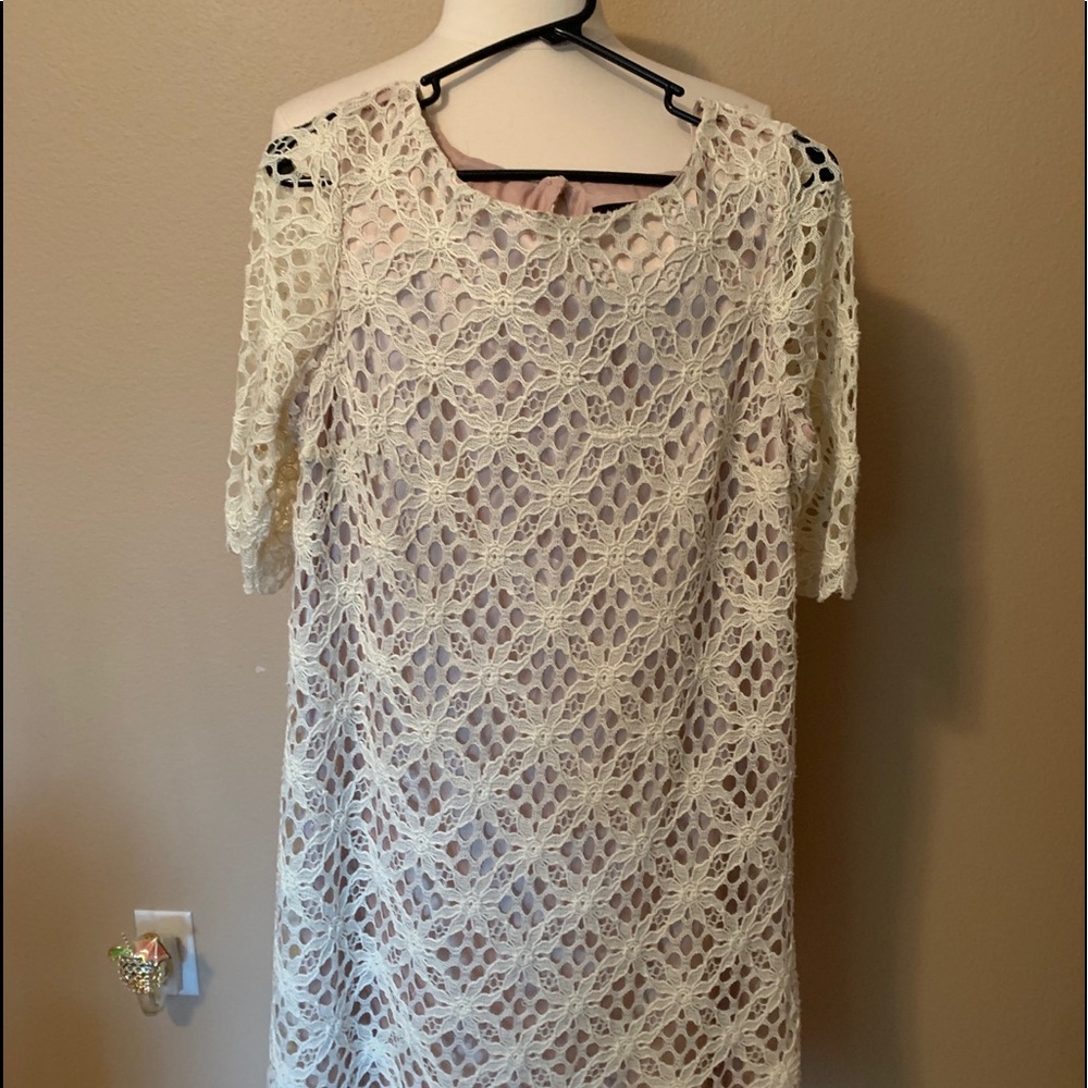 Size 14 lace dress